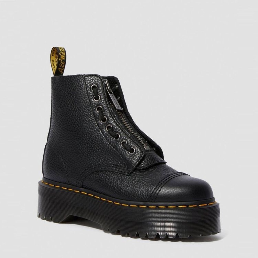 Doc Martens Sinclair Platform Boot Size 7